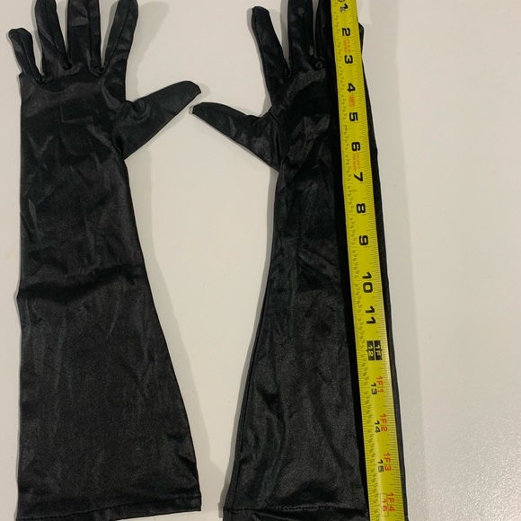 Vintage Black fashion gloves OS. - Picture 2 of 4